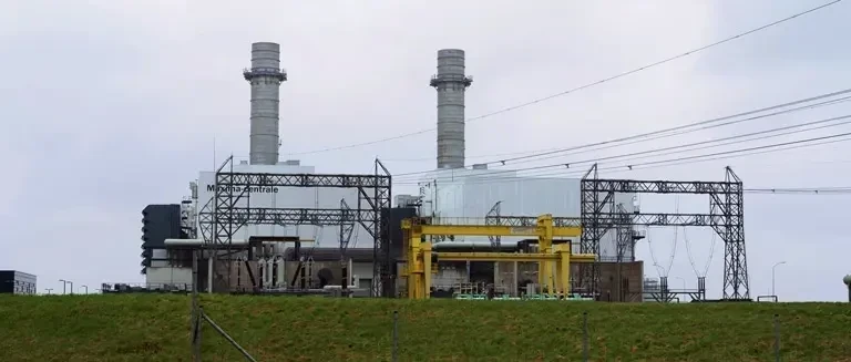 Je ziet de Maxima Centrale in Lelystad